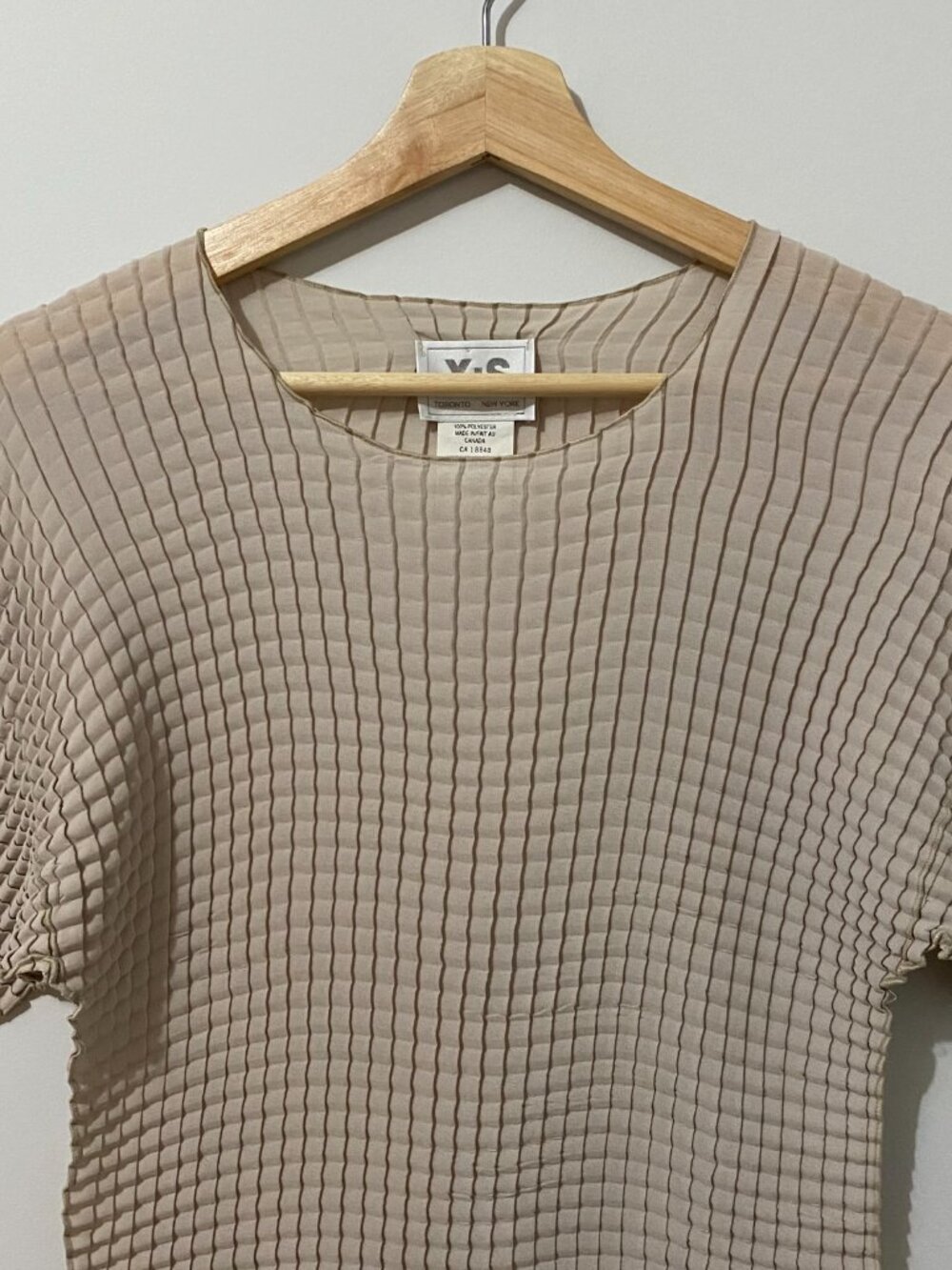 Vintage 1980s Waffle Textured Ruched Taupe T-Shirt Top Stretch Minimalist Career - Picture 3 of 9